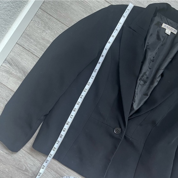 Pendleton Black Blazer - Picture 3 of 6